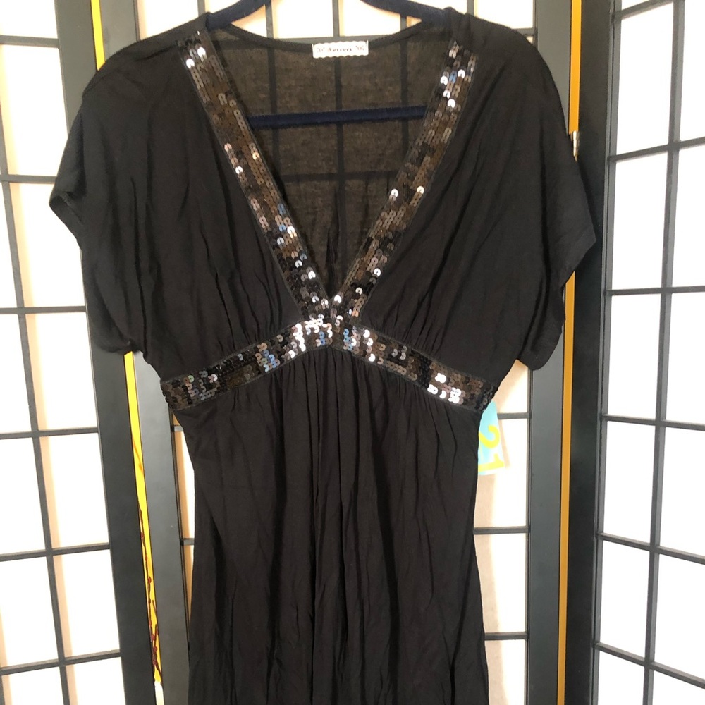 Knit Top/Tunic. Brand New!